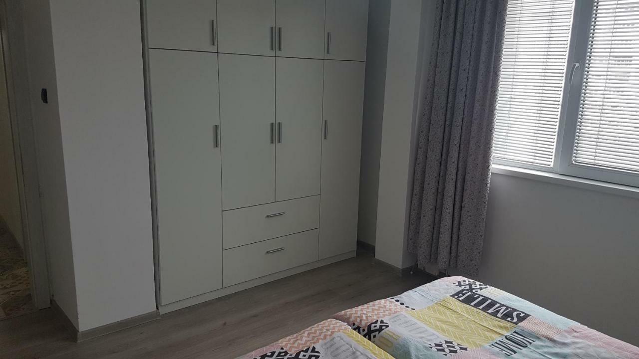Roza Apartment Varna Extérieur photo