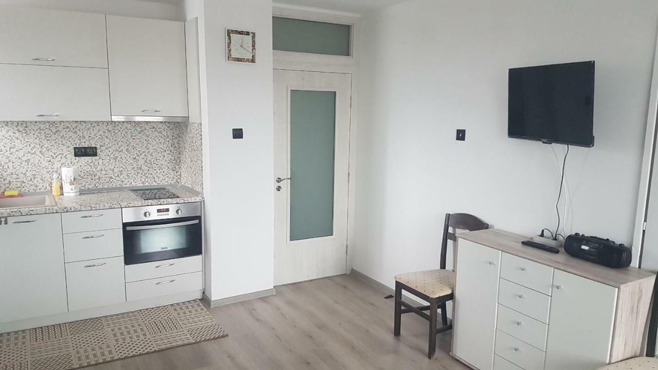 Roza Apartment Varna Extérieur photo