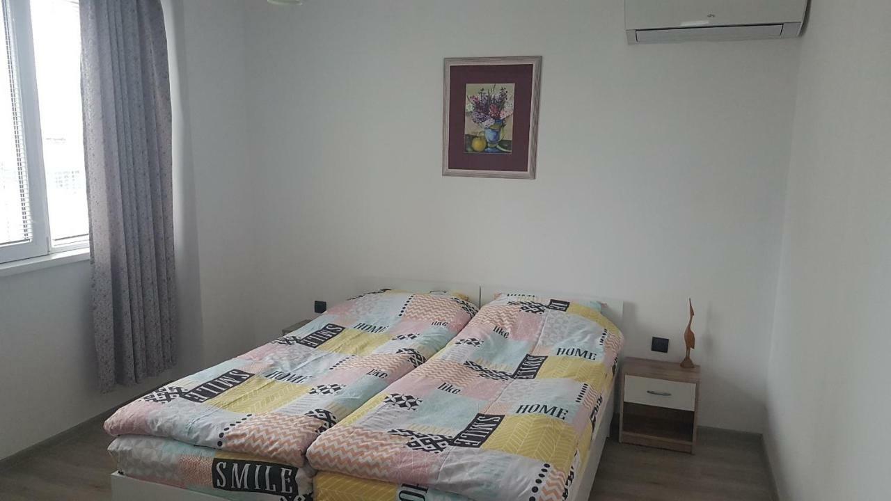Roza Apartment Varna Extérieur photo